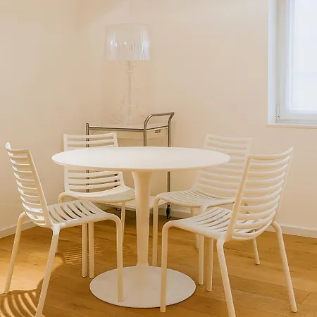 Adorable Center With Parking, Near Tram Apartamento